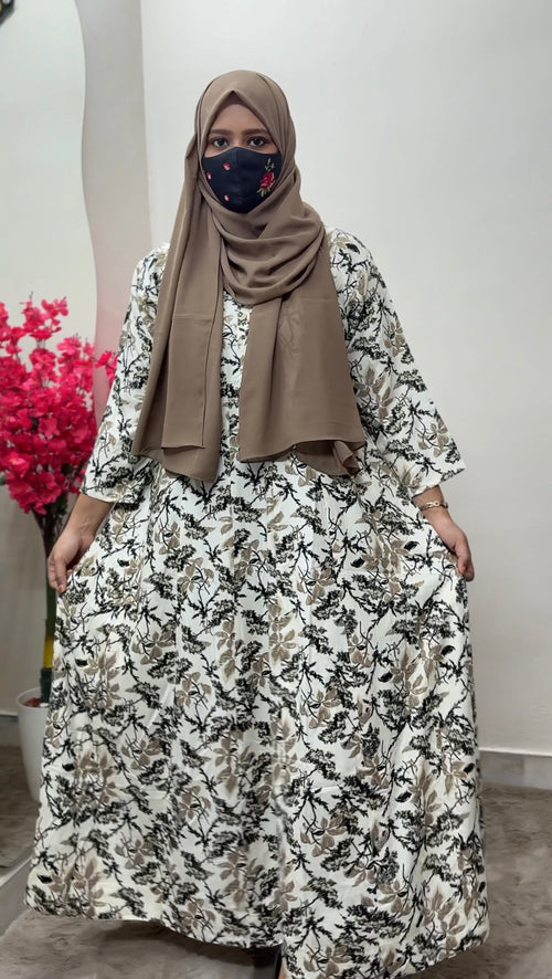Panel Cut Maxi Small Print White N