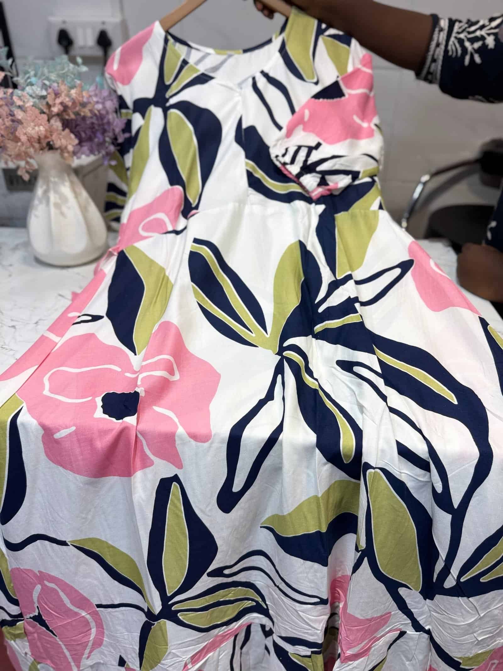 Rayon maxi white with pink floral
